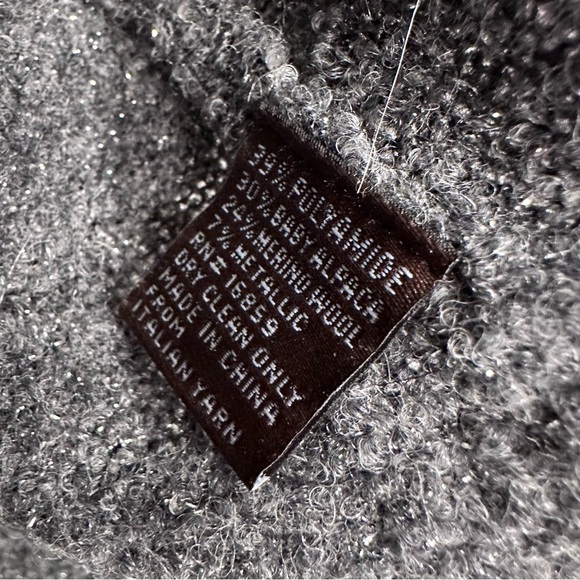 J. McLaughlin Gray Silver Metallic Shimmer Tassel Fringe Hem Sweater Size Medium - Picture 5 of 6